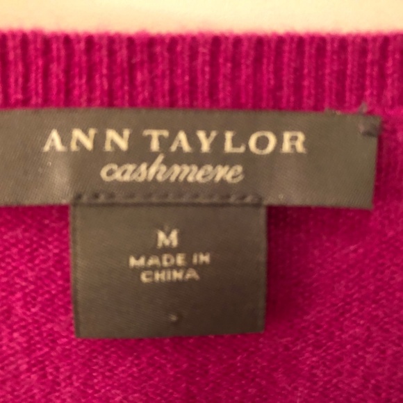 Ann Taylor 100% cashmere Pink V Neck Sweater Women - Picture 5 of 5